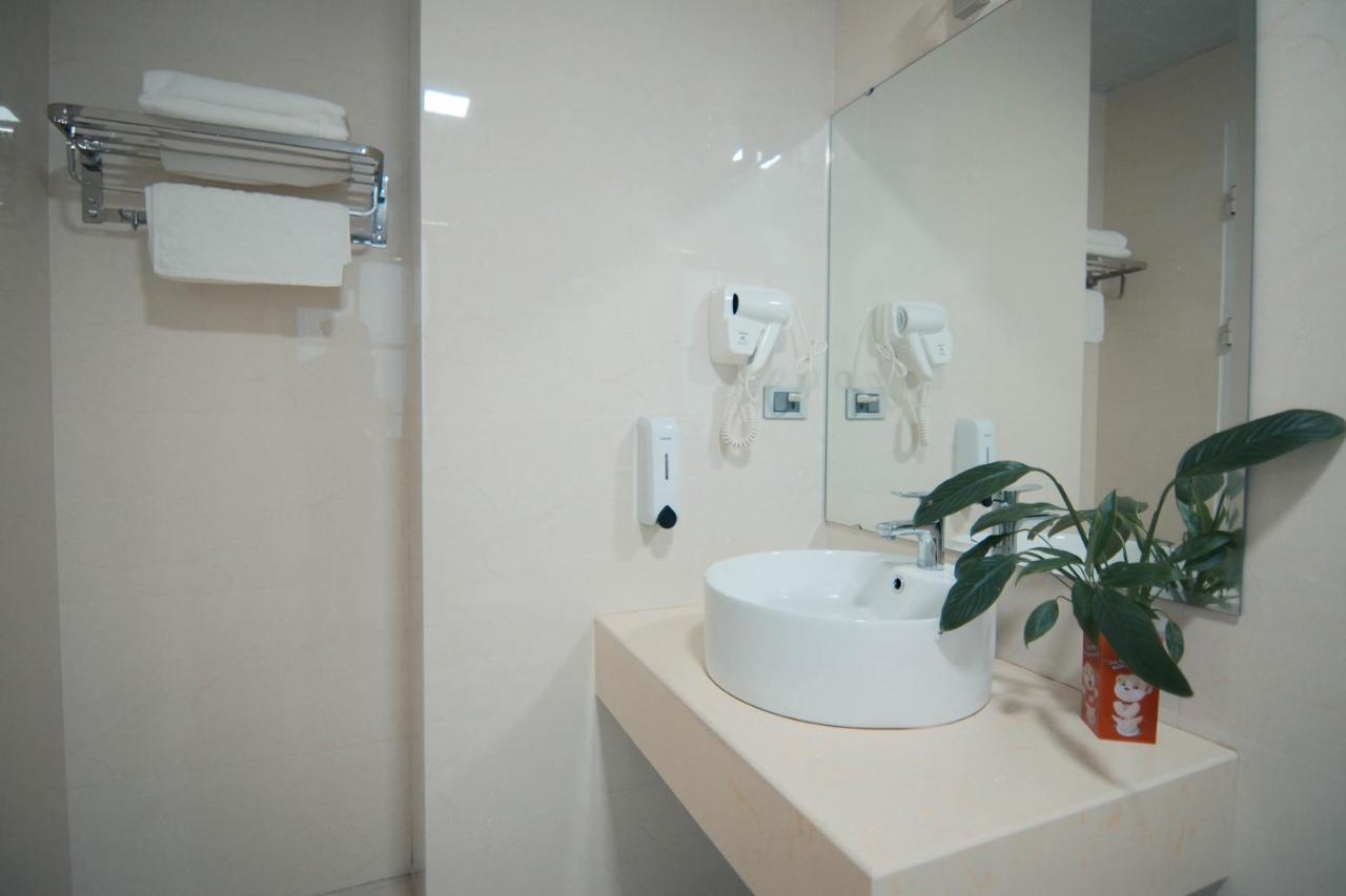 Hoang Long Hotel Χα Λονγκ Εξωτερικό φωτογραφία